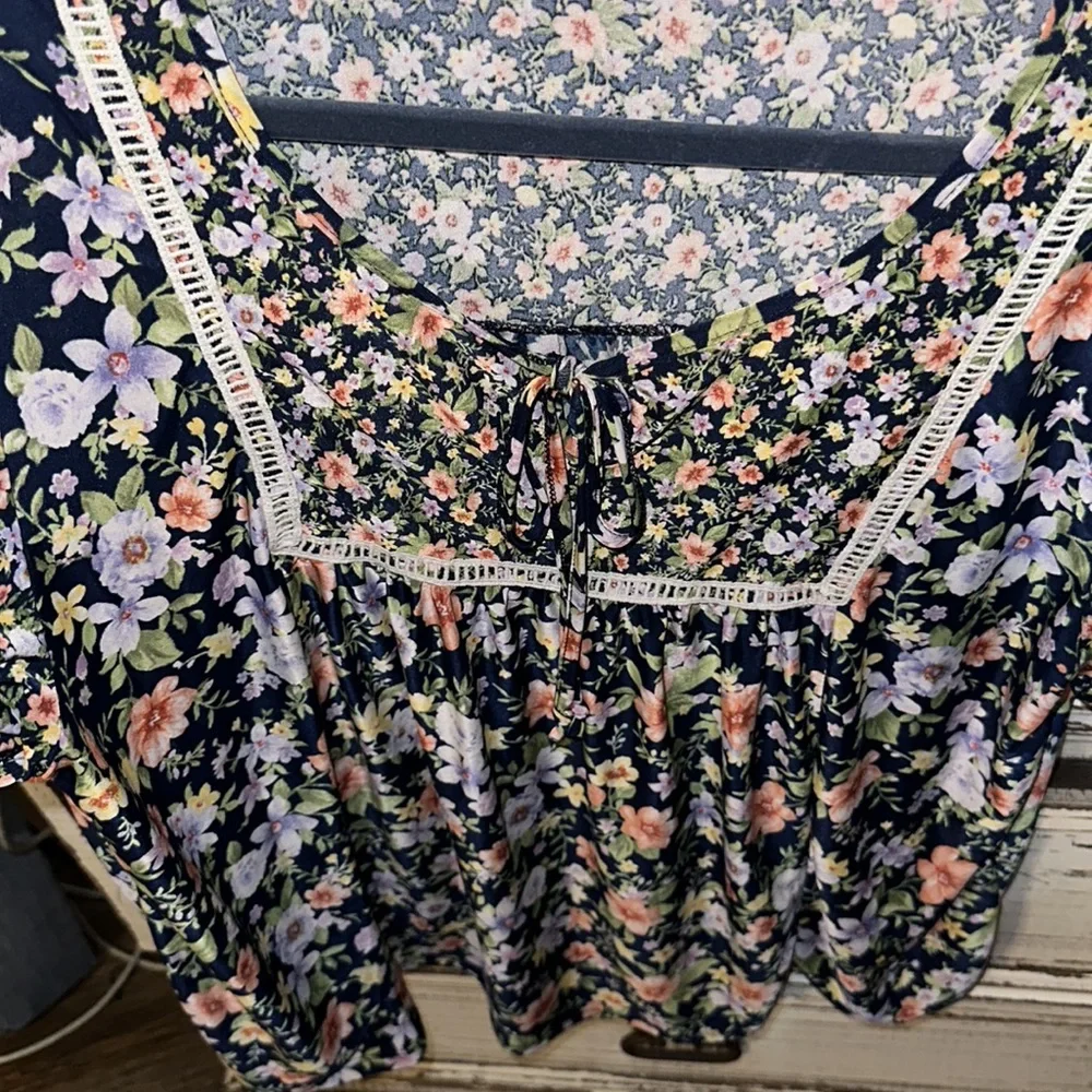 Exclusive one navy blouse with pink flowers stick around neck with tie cute onex - Picture 6 of 6